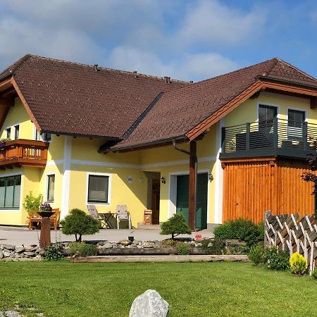 Ferienwohnungen Wind Санкт-Маргаретен-им-Лунгау Экстерьер фото